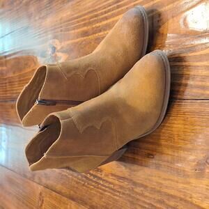 Marc Fisher Leather Zip Up Brown Booties Size 8